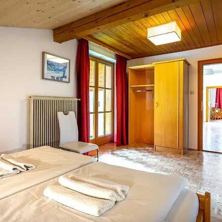 Sonneck Summer Card Included *